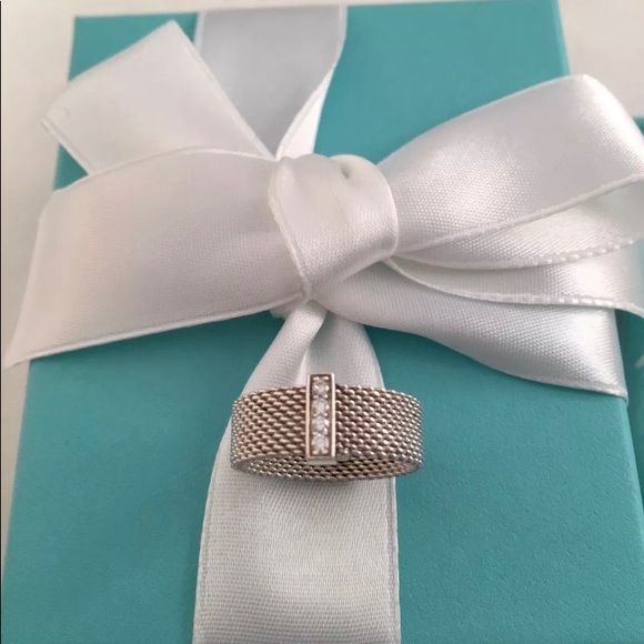 Tiffany & Co. Diamond Somerset ring - Picture 4 of 8